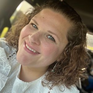 Meet your Posher, Malece